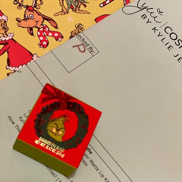 Kylie x The Grinch Lil Grinch Shimmer Eye Glaze - Picture 2 of 6